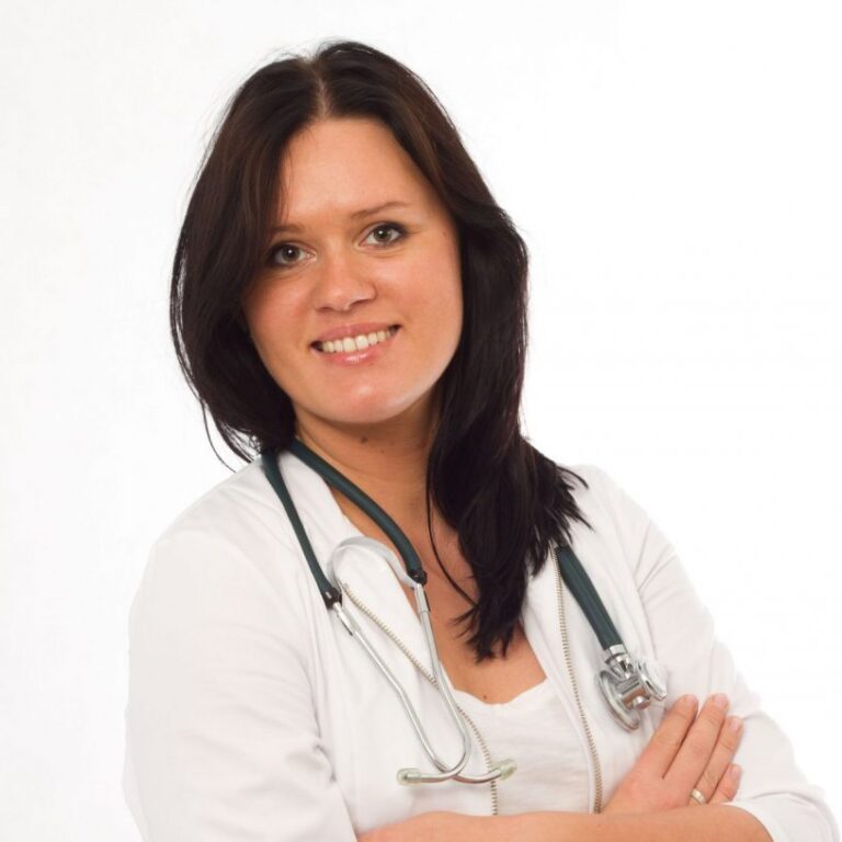 dr justyna panek e1519892819923 1024x815 1